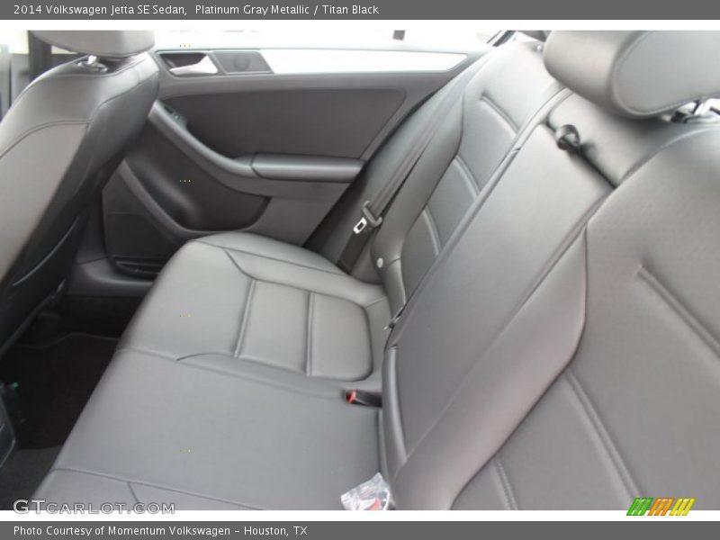 Platinum Gray Metallic / Titan Black 2014 Volkswagen Jetta SE Sedan