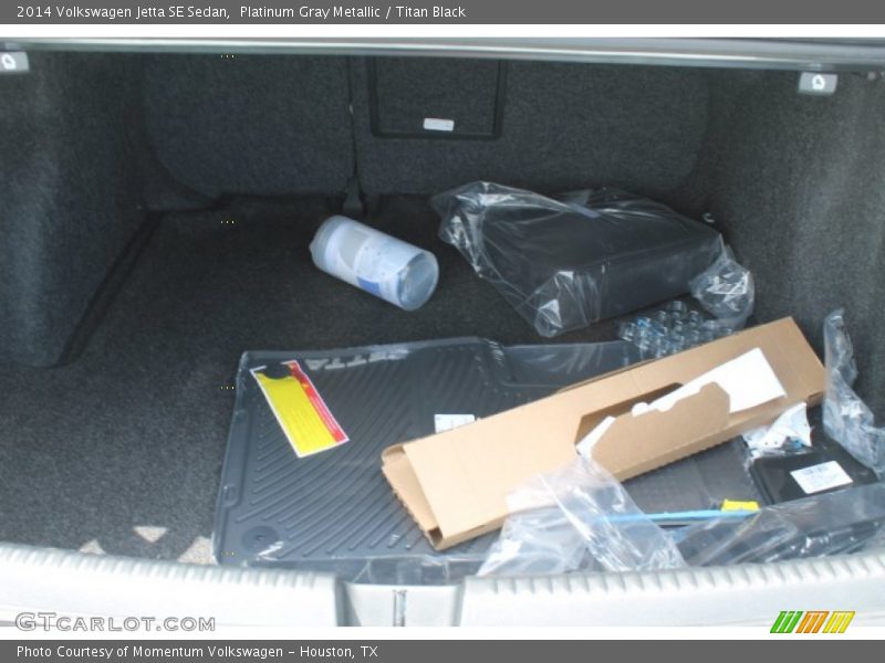 Platinum Gray Metallic / Titan Black 2014 Volkswagen Jetta SE Sedan