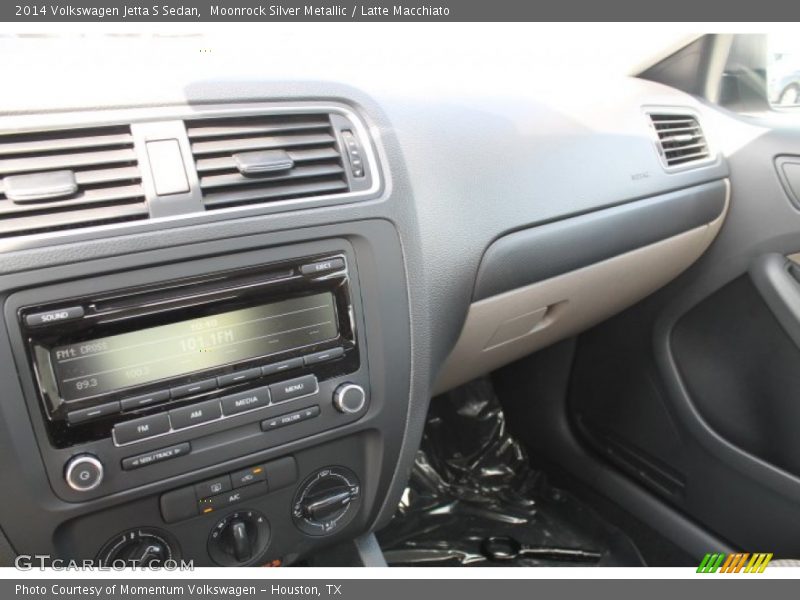 Moonrock Silver Metallic / Latte Macchiato 2014 Volkswagen Jetta S Sedan