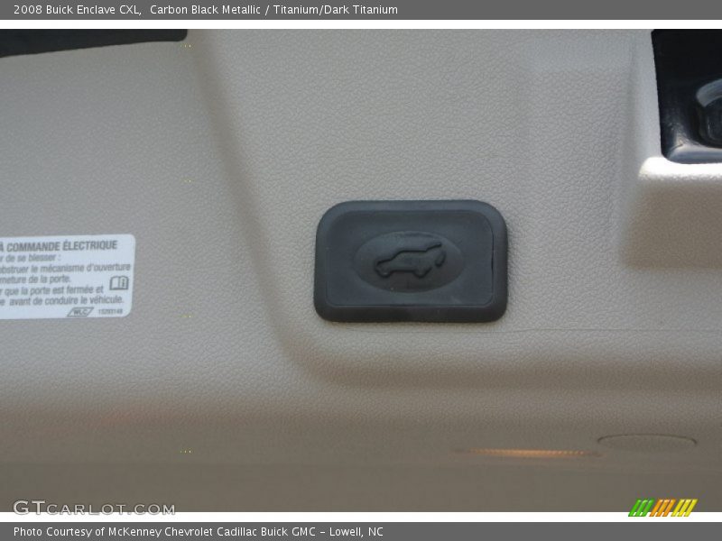 Carbon Black Metallic / Titanium/Dark Titanium 2008 Buick Enclave CXL