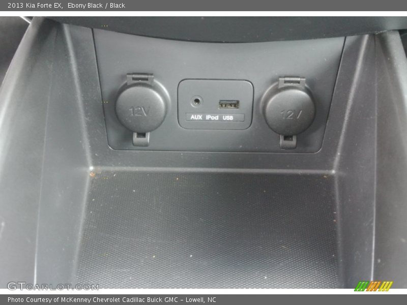 Ebony Black / Black 2013 Kia Forte EX