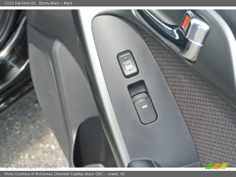 Ebony Black / Black 2013 Kia Forte EX