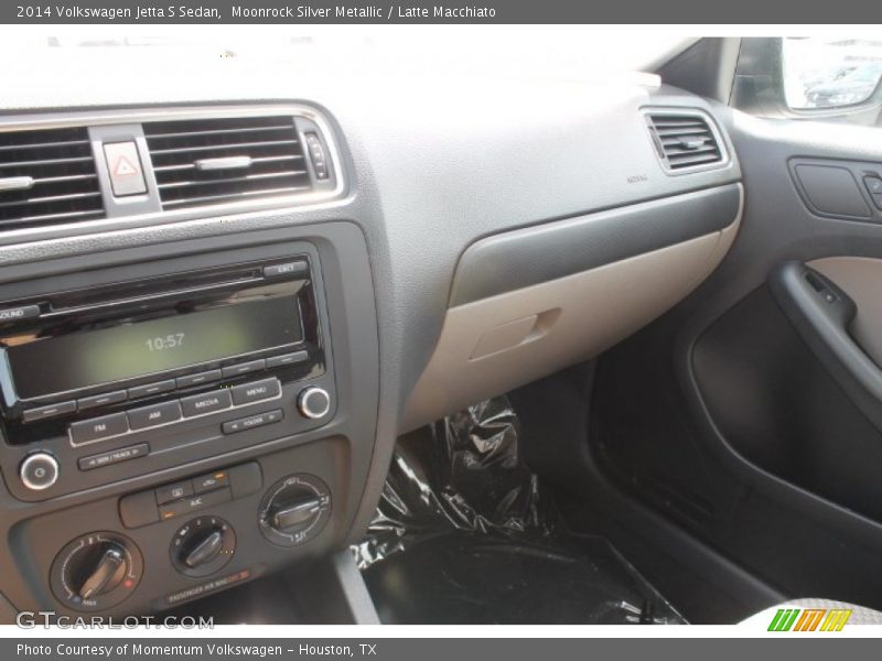 Moonrock Silver Metallic / Latte Macchiato 2014 Volkswagen Jetta S Sedan