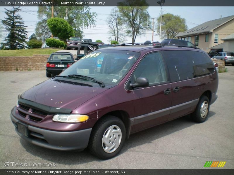 Maroon Pearl / Slate Gray 1998 Dodge Grand Caravan SE