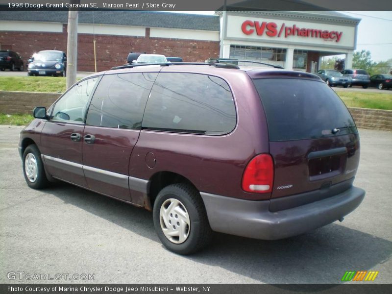 Maroon Pearl / Slate Gray 1998 Dodge Grand Caravan SE