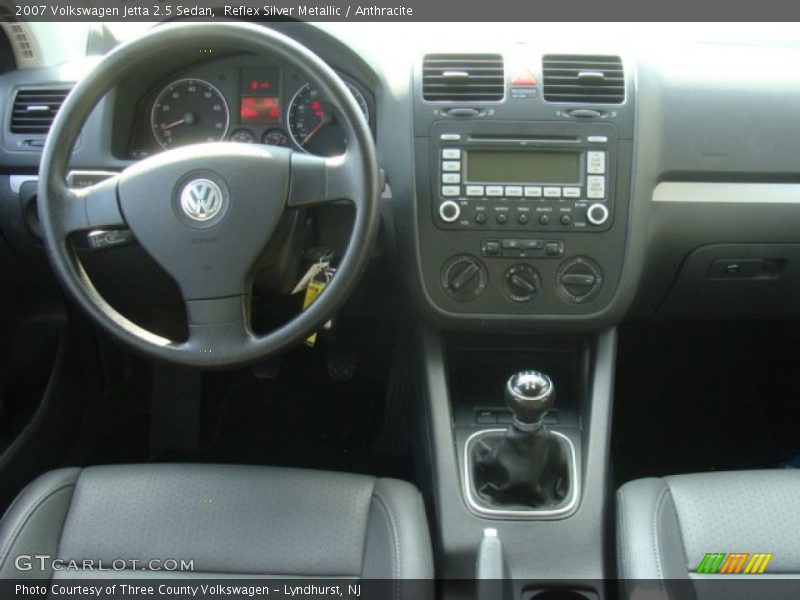 Reflex Silver Metallic / Anthracite 2007 Volkswagen Jetta 2.5 Sedan