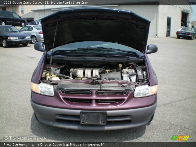 Maroon Pearl / Slate Gray 1998 Dodge Grand Caravan SE