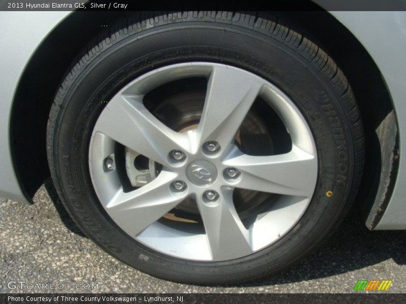 Silver / Gray 2013 Hyundai Elantra GLS