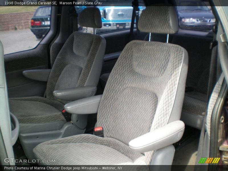 Maroon Pearl / Slate Gray 1998 Dodge Grand Caravan SE