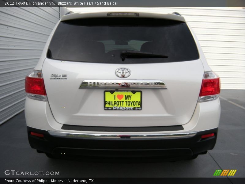 Blizzard White Pearl / Sand Beige 2012 Toyota Highlander V6