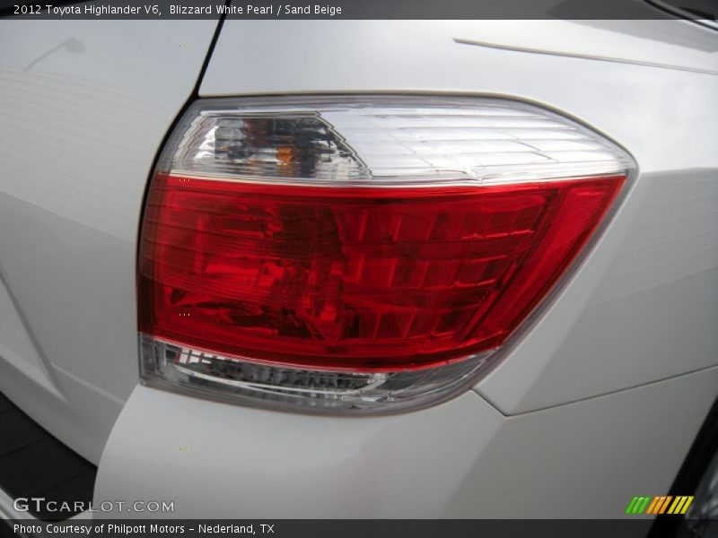 Blizzard White Pearl / Sand Beige 2012 Toyota Highlander V6