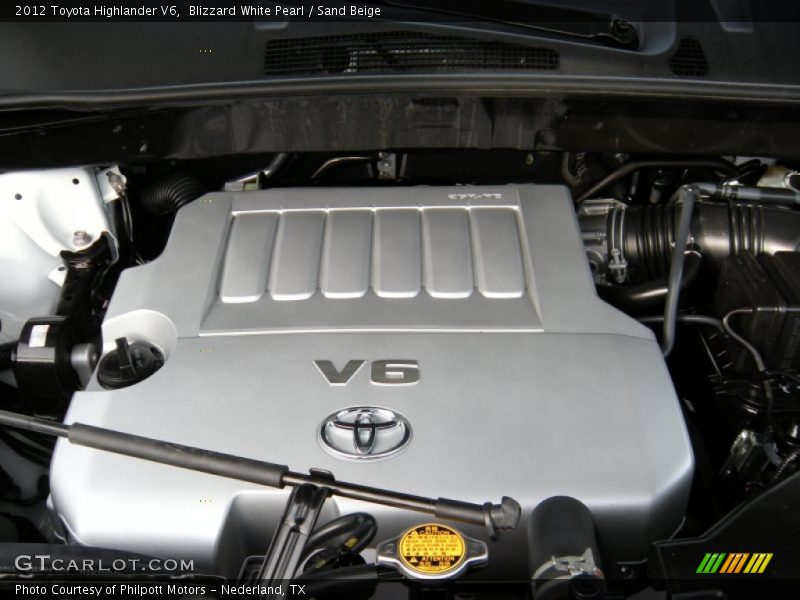 Blizzard White Pearl / Sand Beige 2012 Toyota Highlander V6