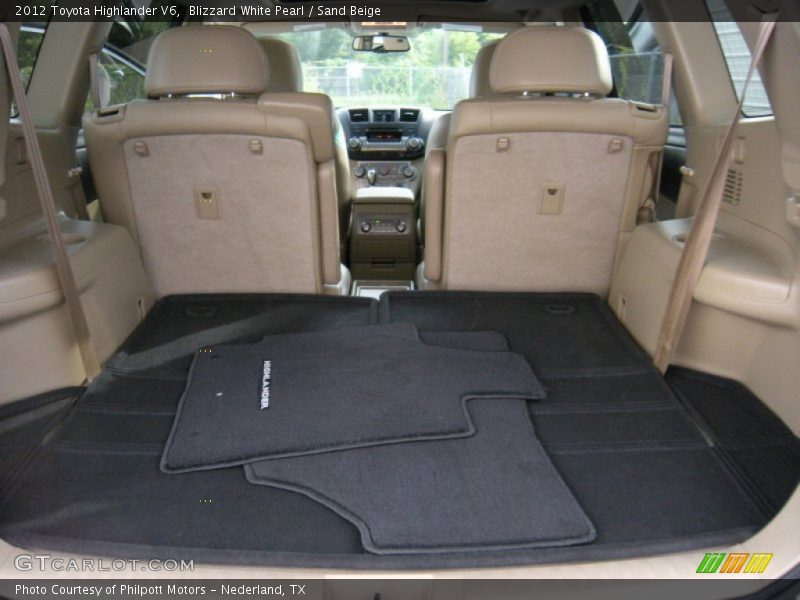 Blizzard White Pearl / Sand Beige 2012 Toyota Highlander V6