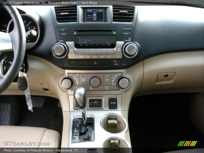 Blizzard White Pearl / Sand Beige 2012 Toyota Highlander V6
