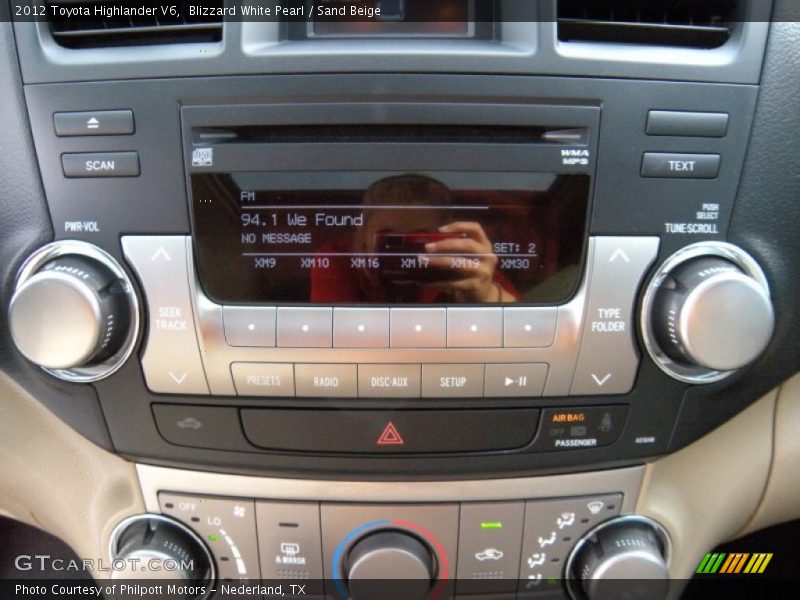 Blizzard White Pearl / Sand Beige 2012 Toyota Highlander V6