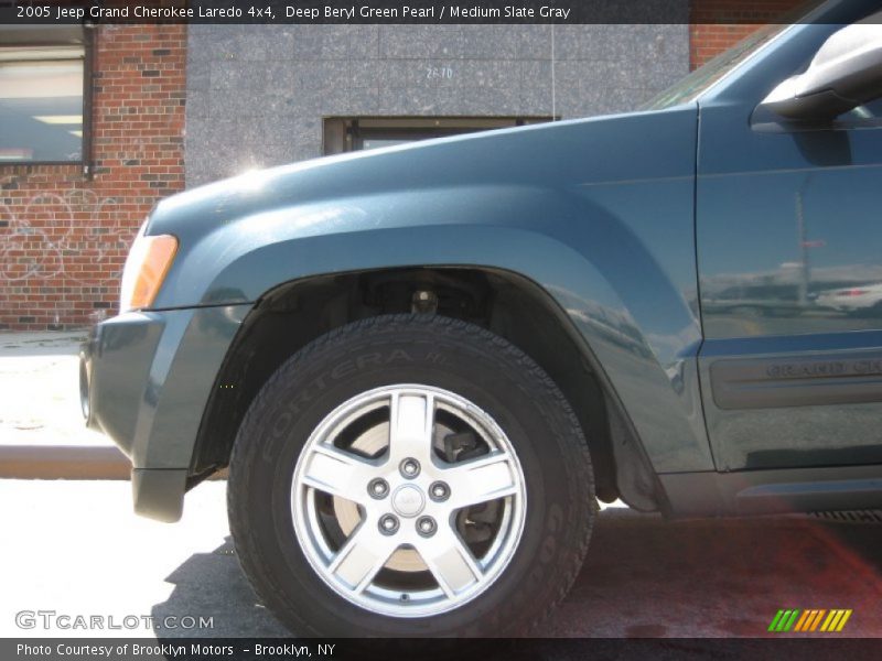 Deep Beryl Green Pearl / Medium Slate Gray 2005 Jeep Grand Cherokee Laredo 4x4