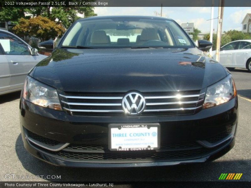 Black / Cornsilk Beige 2012 Volkswagen Passat 2.5L SE