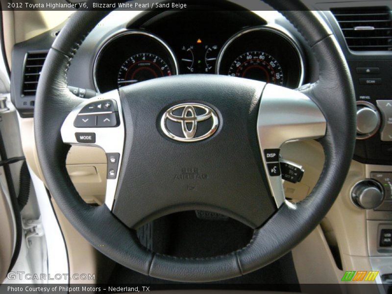 Blizzard White Pearl / Sand Beige 2012 Toyota Highlander V6