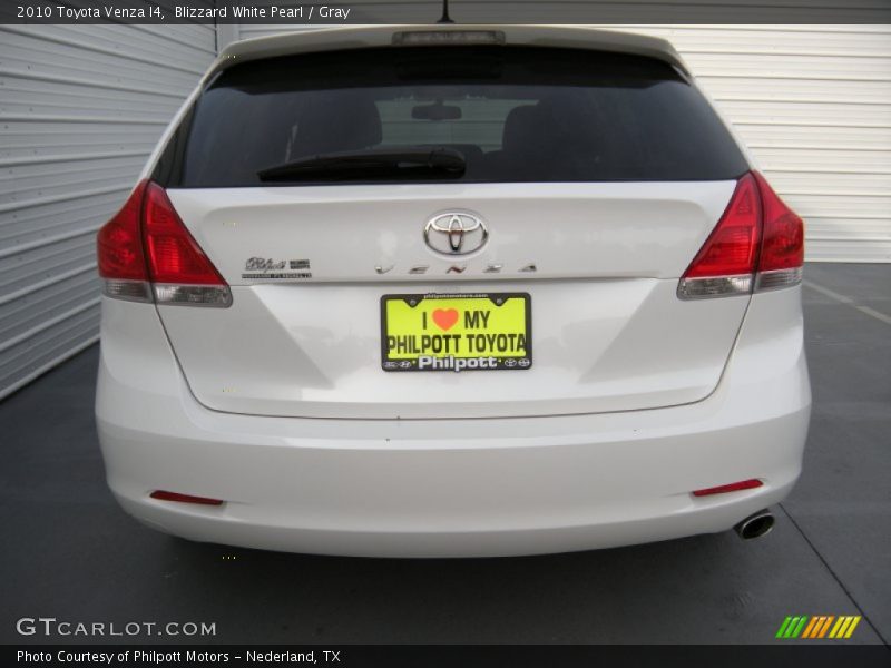 Blizzard White Pearl / Gray 2010 Toyota Venza I4