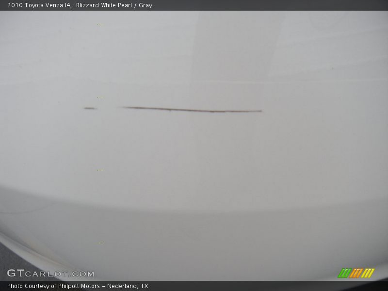 Blizzard White Pearl / Gray 2010 Toyota Venza I4