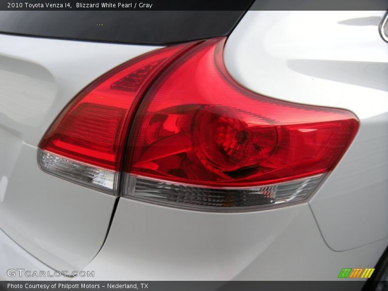 Blizzard White Pearl / Gray 2010 Toyota Venza I4
