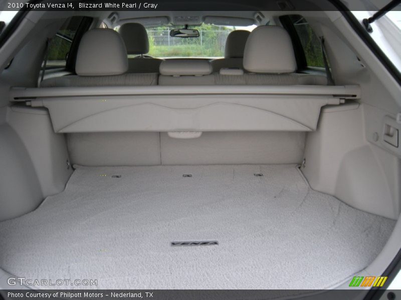 Blizzard White Pearl / Gray 2010 Toyota Venza I4