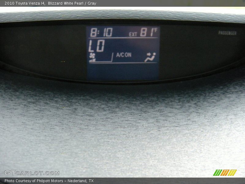 Blizzard White Pearl / Gray 2010 Toyota Venza I4