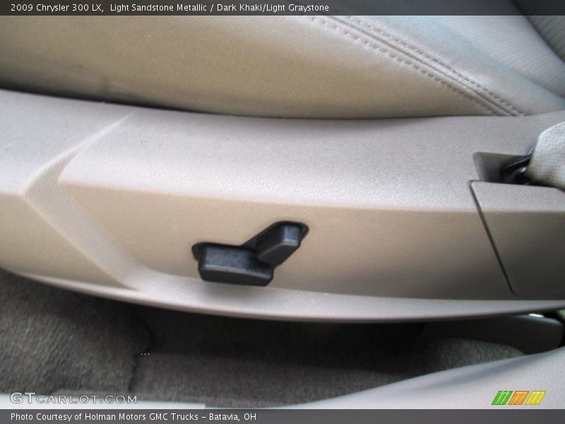 Light Sandstone Metallic / Dark Khaki/Light Graystone 2009 Chrysler 300 LX