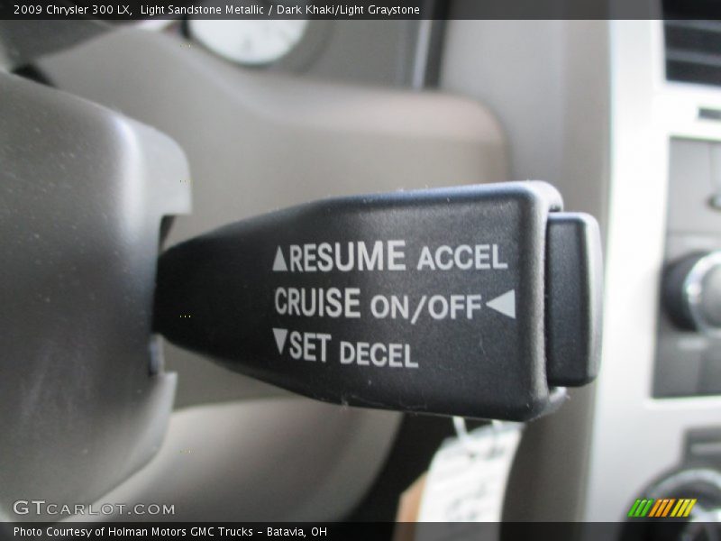 Light Sandstone Metallic / Dark Khaki/Light Graystone 2009 Chrysler 300 LX