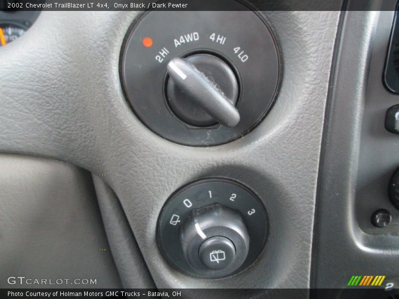 Onyx Black / Dark Pewter 2002 Chevrolet TrailBlazer LT 4x4