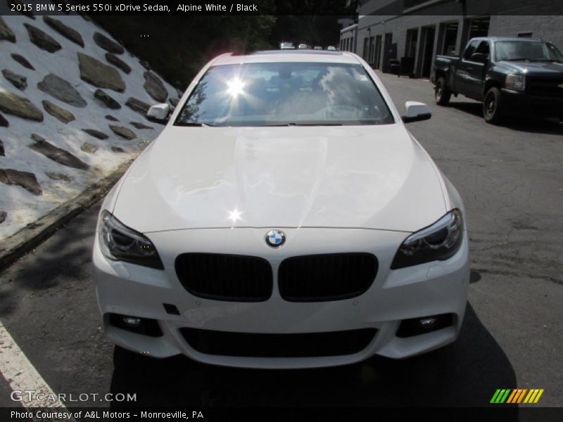 Alpine White / Black 2015 BMW 5 Series 550i xDrive Sedan