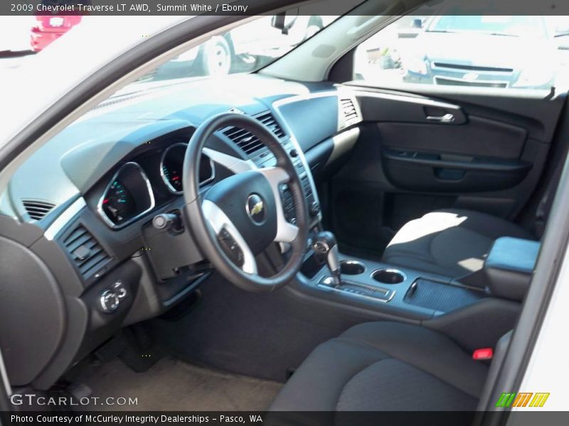 Summit White / Ebony 2009 Chevrolet Traverse LT AWD