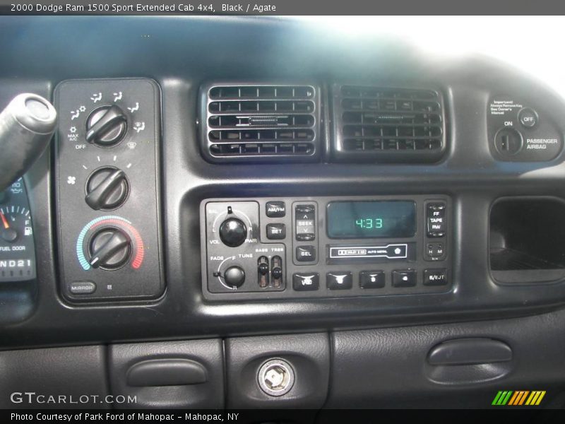 Black / Agate 2000 Dodge Ram 1500 Sport Extended Cab 4x4