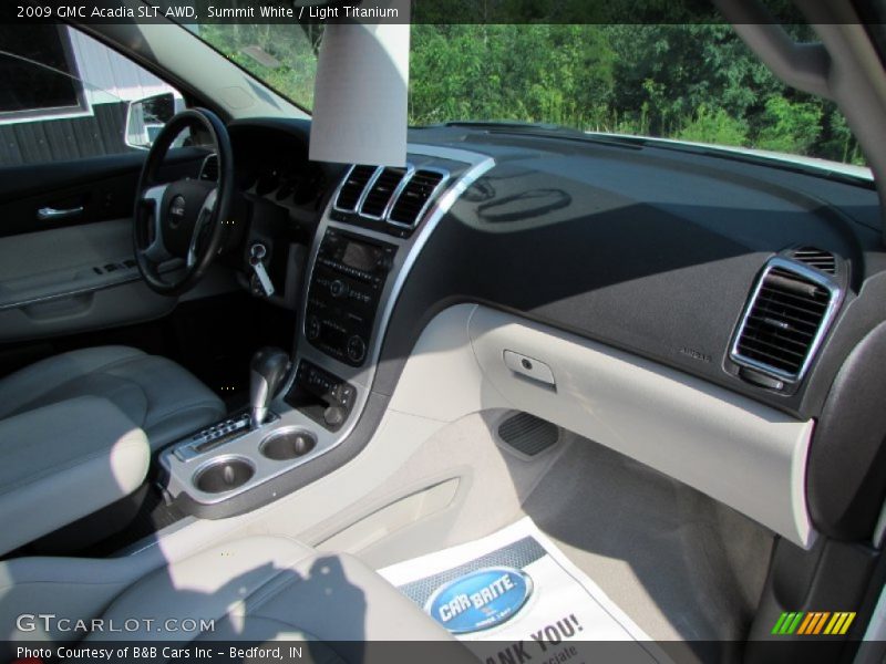 Summit White / Light Titanium 2009 GMC Acadia SLT AWD