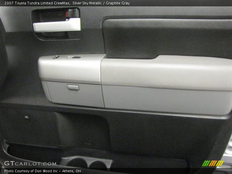 Silver Sky Metallic / Graphite Gray 2007 Toyota Tundra Limited CrewMax