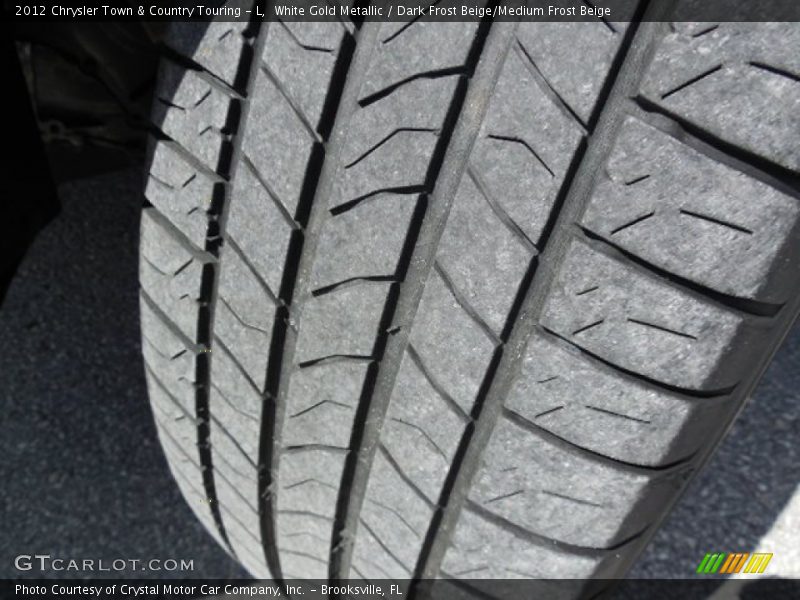 White Gold Metallic / Dark Frost Beige/Medium Frost Beige 2012 Chrysler Town & Country Touring - L