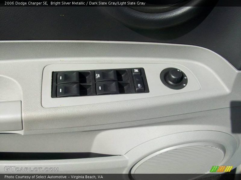 Bright Silver Metallic / Dark Slate Gray/Light Slate Gray 2006 Dodge Charger SE