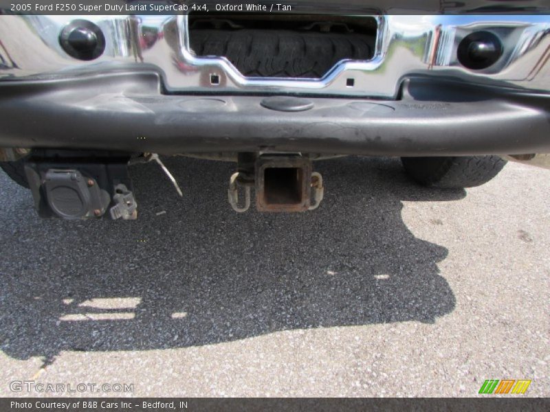 Oxford White / Tan 2005 Ford F250 Super Duty Lariat SuperCab 4x4