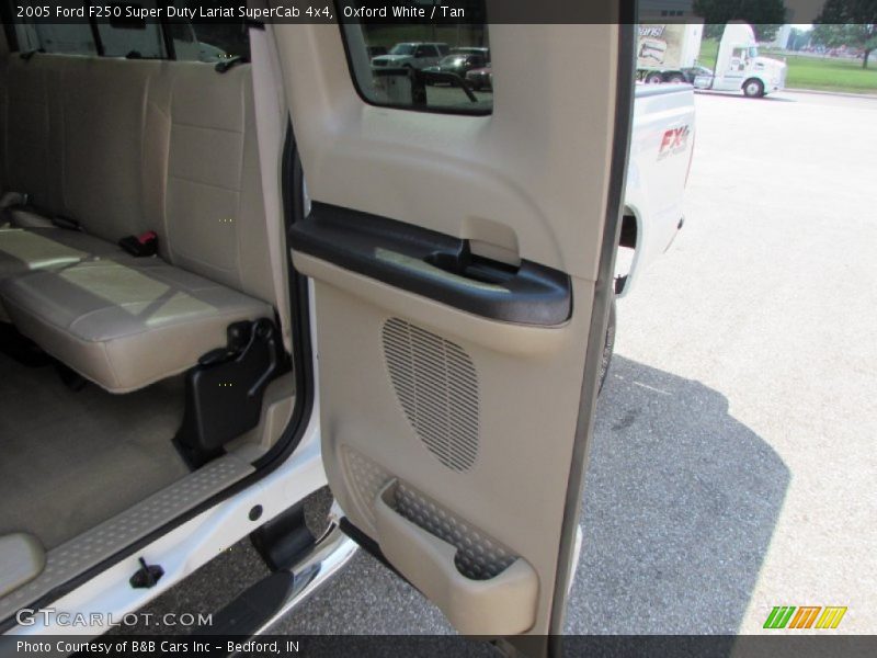 Oxford White / Tan 2005 Ford F250 Super Duty Lariat SuperCab 4x4