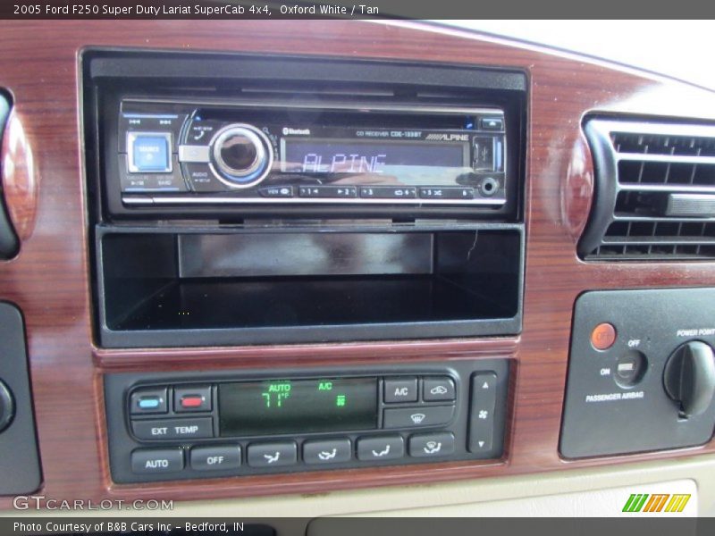 Oxford White / Tan 2005 Ford F250 Super Duty Lariat SuperCab 4x4