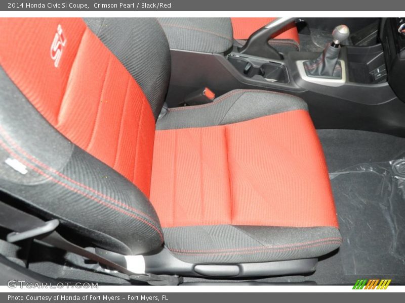 Front Seat of 2014 Civic Si Coupe