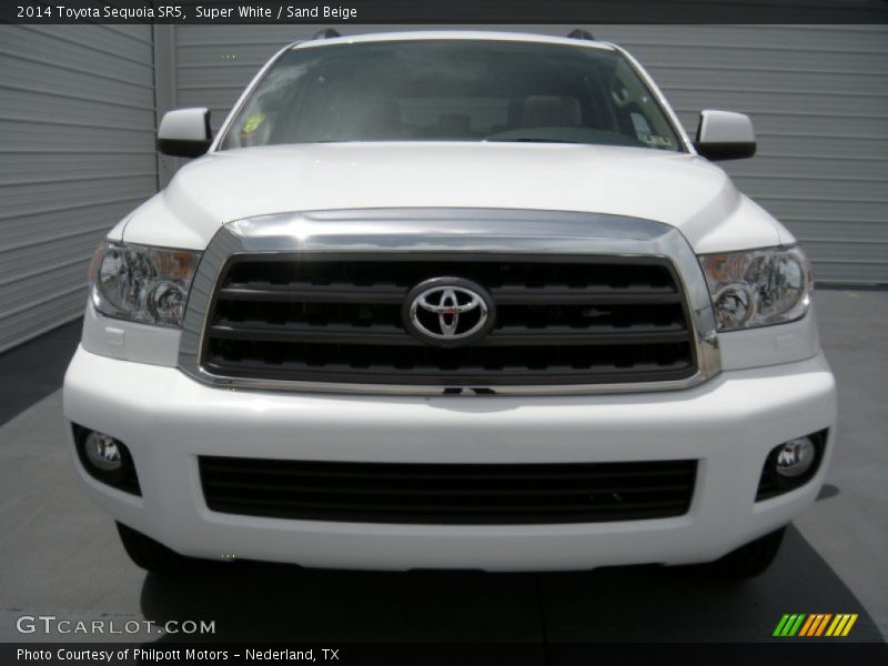 Super White / Sand Beige 2014 Toyota Sequoia SR5