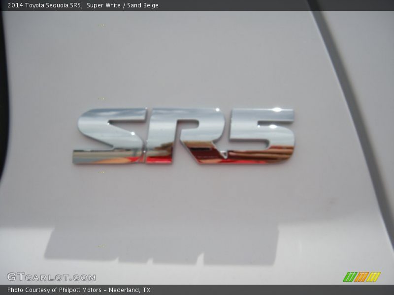 Super White / Sand Beige 2014 Toyota Sequoia SR5