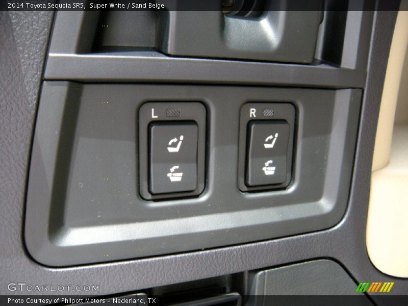 Super White / Sand Beige 2014 Toyota Sequoia SR5