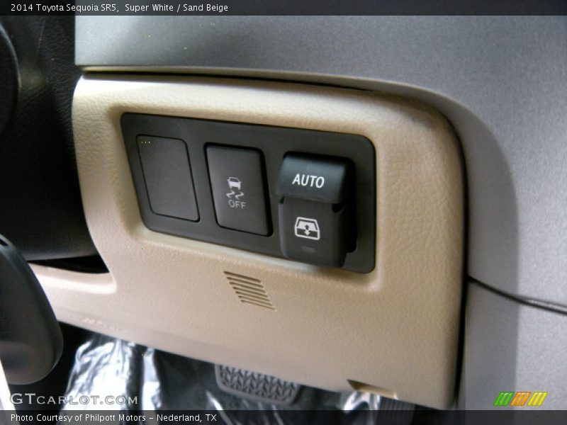 Super White / Sand Beige 2014 Toyota Sequoia SR5
