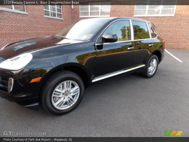 Black / Havanna/Sand Beige 2010 Porsche Cayenne S