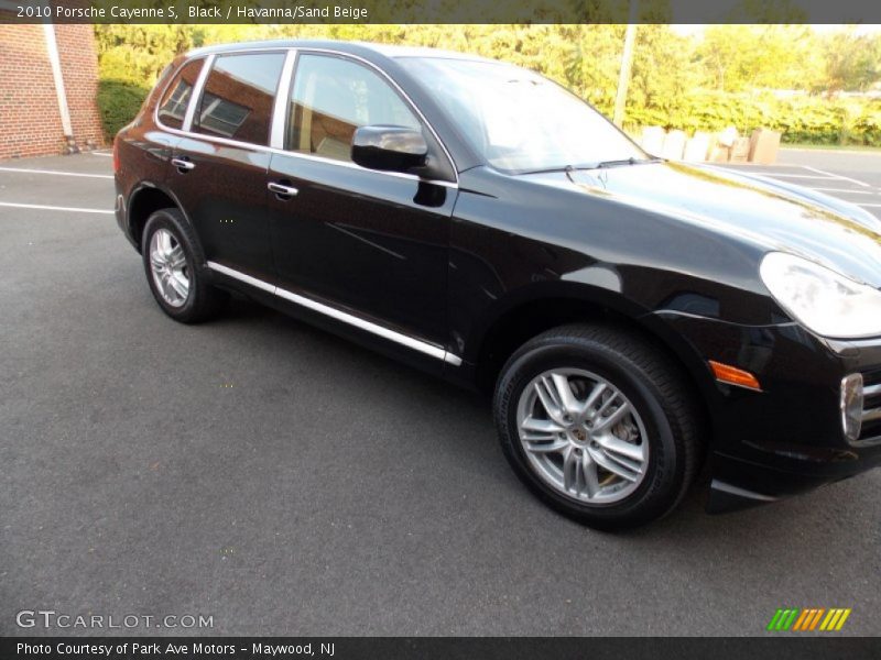 Black / Havanna/Sand Beige 2010 Porsche Cayenne S