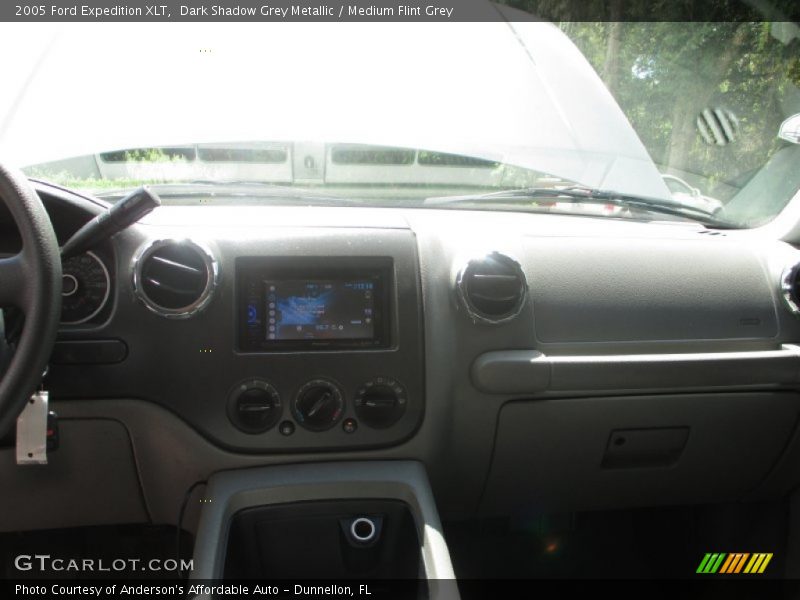 Dark Shadow Grey Metallic / Medium Flint Grey 2005 Ford Expedition XLT