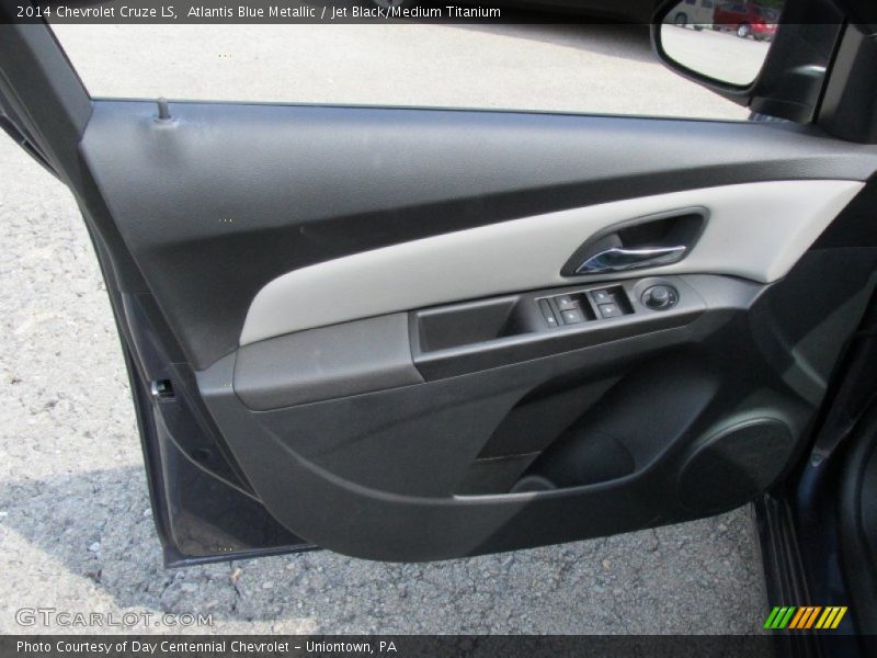 Atlantis Blue Metallic / Jet Black/Medium Titanium 2014 Chevrolet Cruze LS