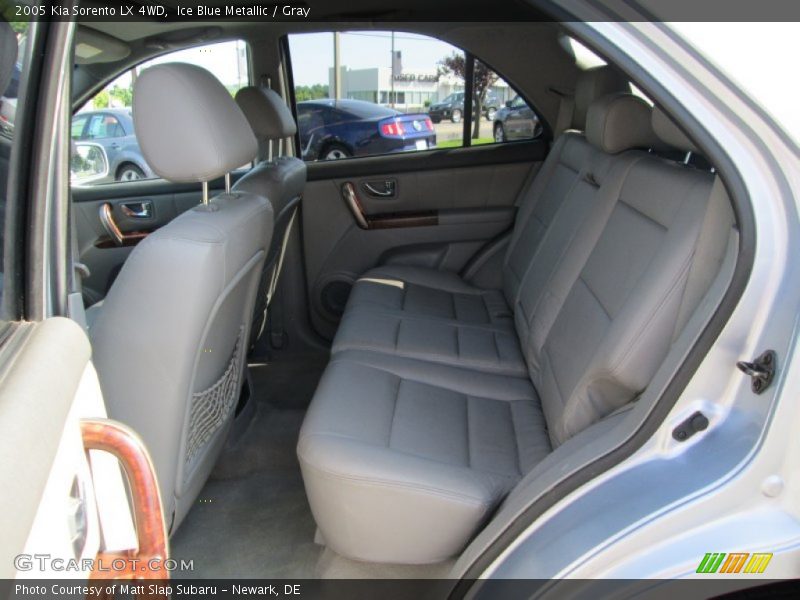 Ice Blue Metallic / Gray 2005 Kia Sorento LX 4WD